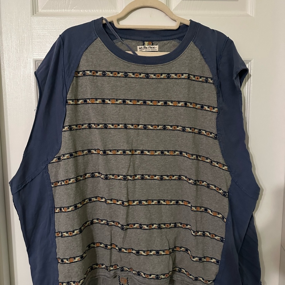 We The Free Blue and Gray Embroidered Top